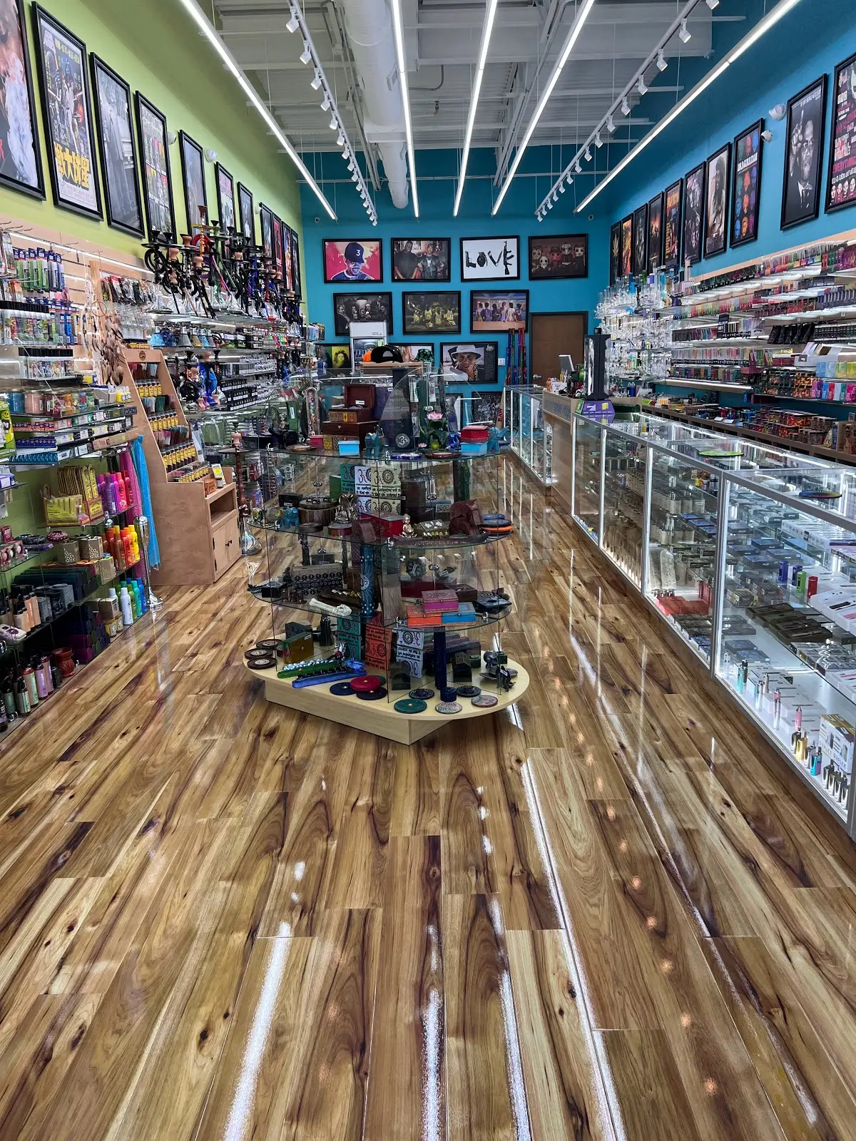 Image of World of Smoke & Vape - Frisco